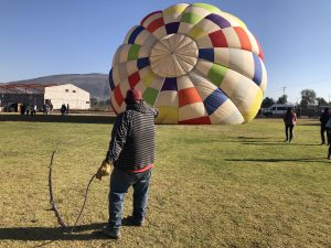 inflating-sky-balloon-4