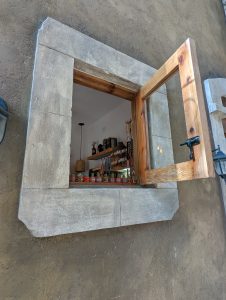 val-window